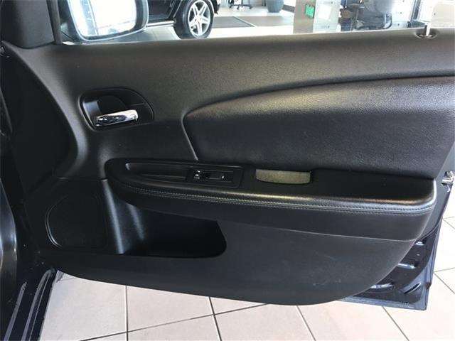 Chrysler 200 2012 photo 9